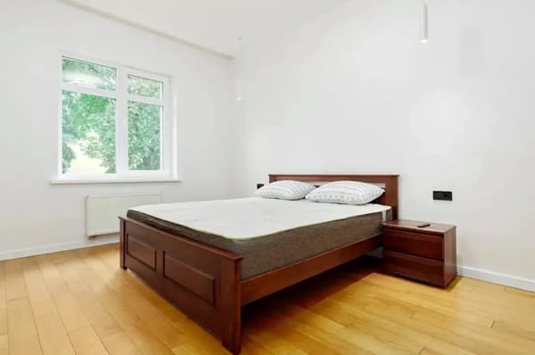 Оренда 1-кімнатна квартира 80 м², новобудова, центр